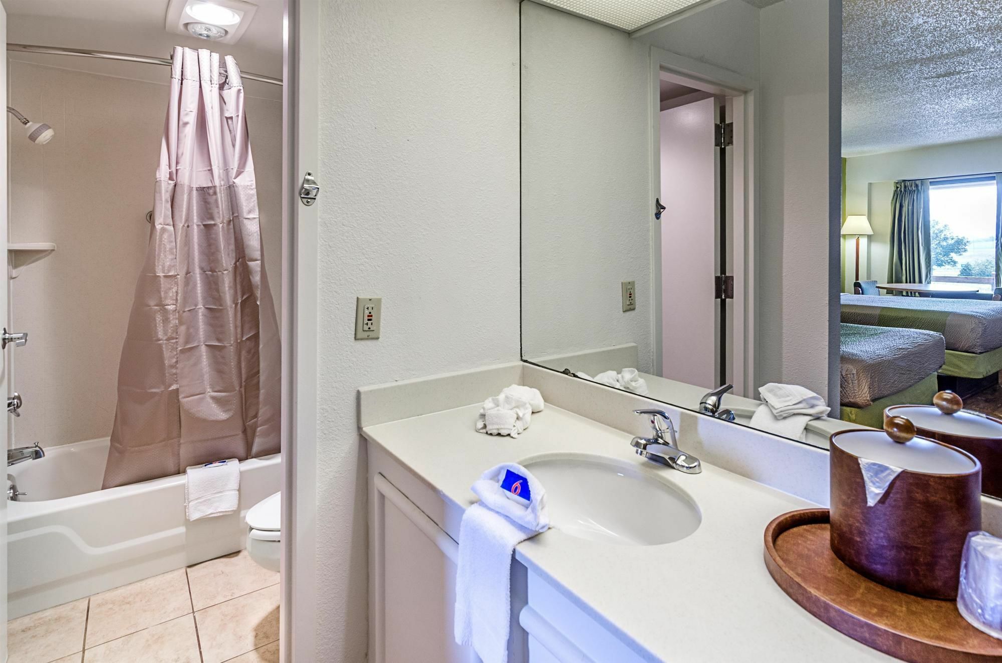 Motel 6-Roanoke, Va Экстерьер фото